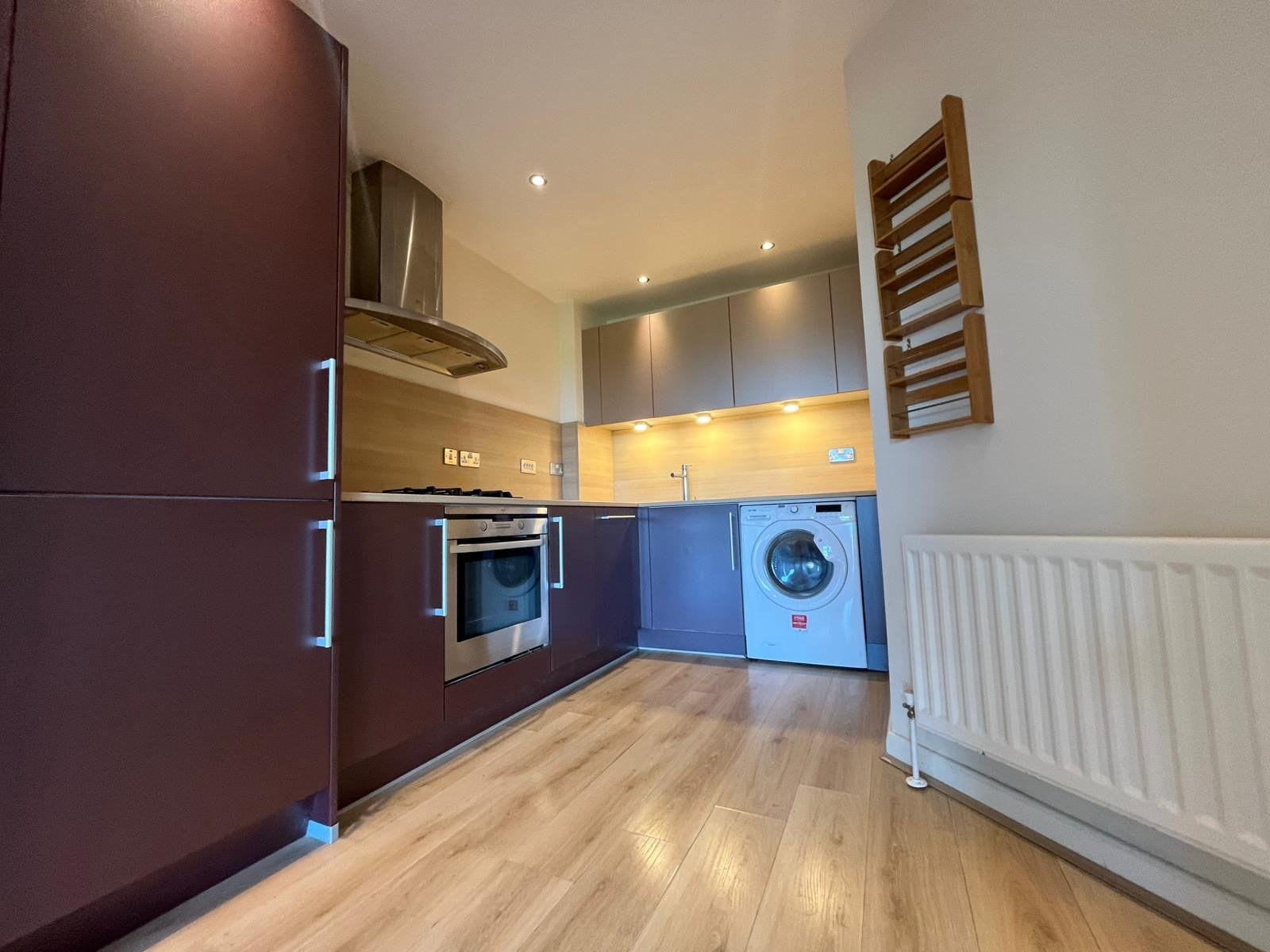 Apartment to rent with bedrooms in Waterside, Shirley, Solihull