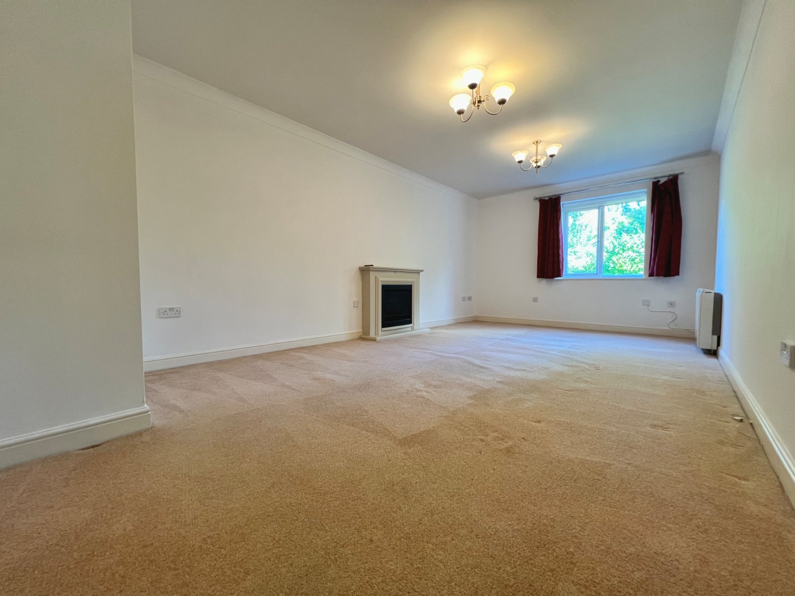 Apartment to rent with bedrooms in Yew Tree Lane, Solihull, West