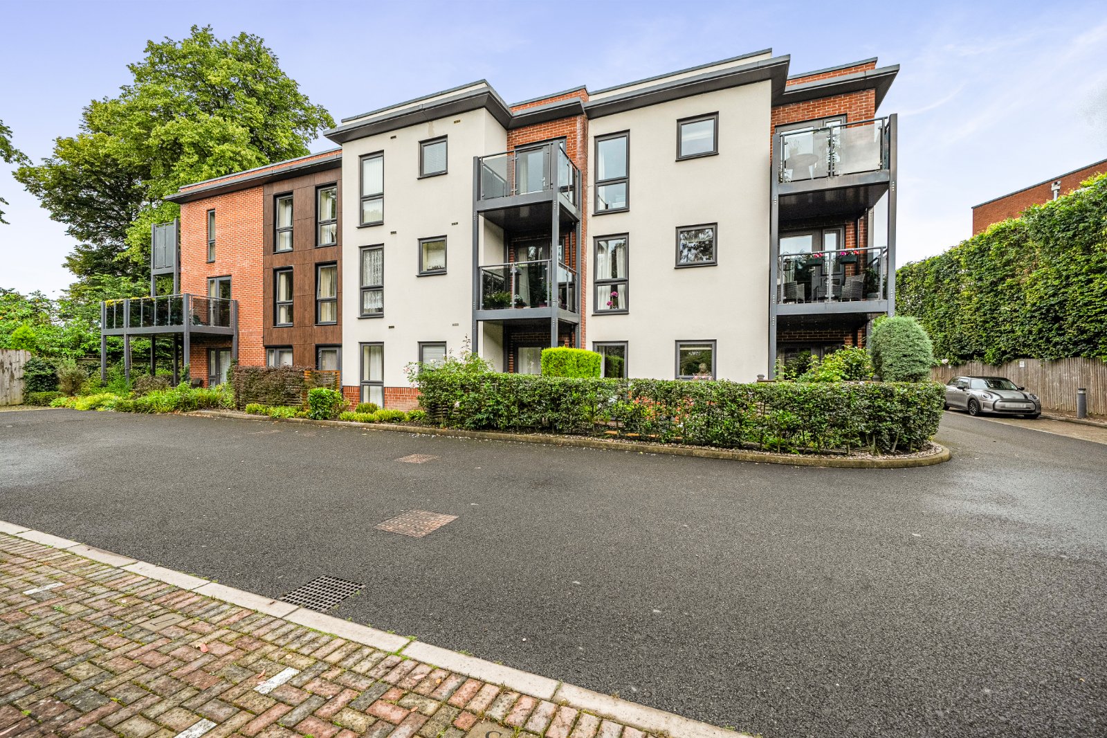 Hampton Lane, Solihull, West Midlands, B91